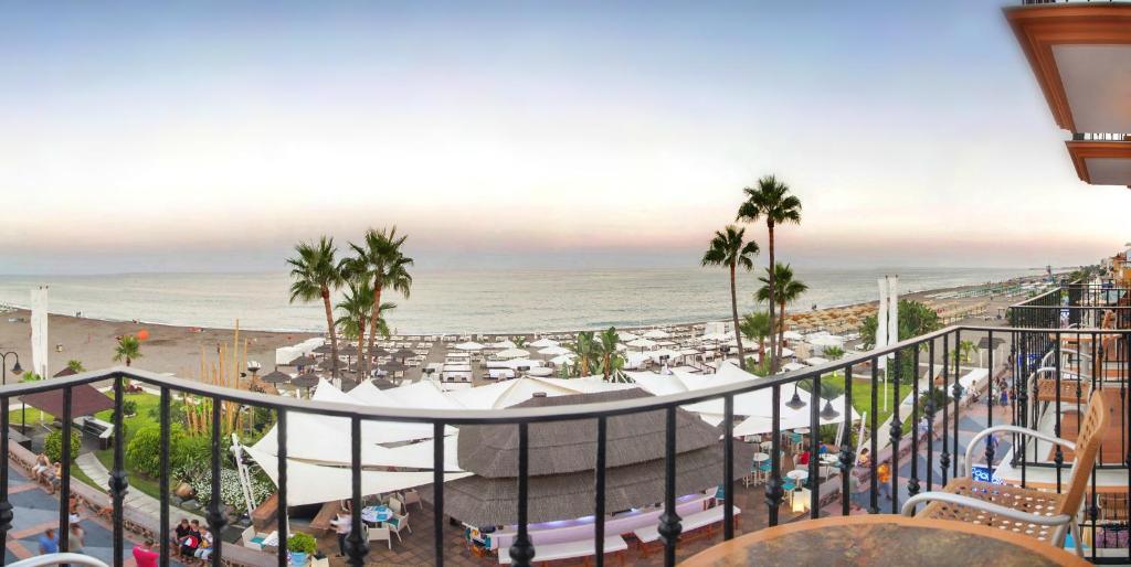 Playa Miguel Beach Club توريمولينوس الغرفة الصورة